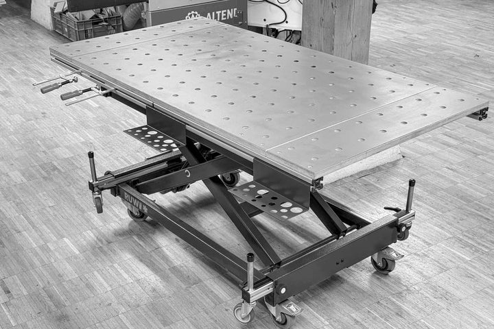 RUWI Classic lift table with accessories used