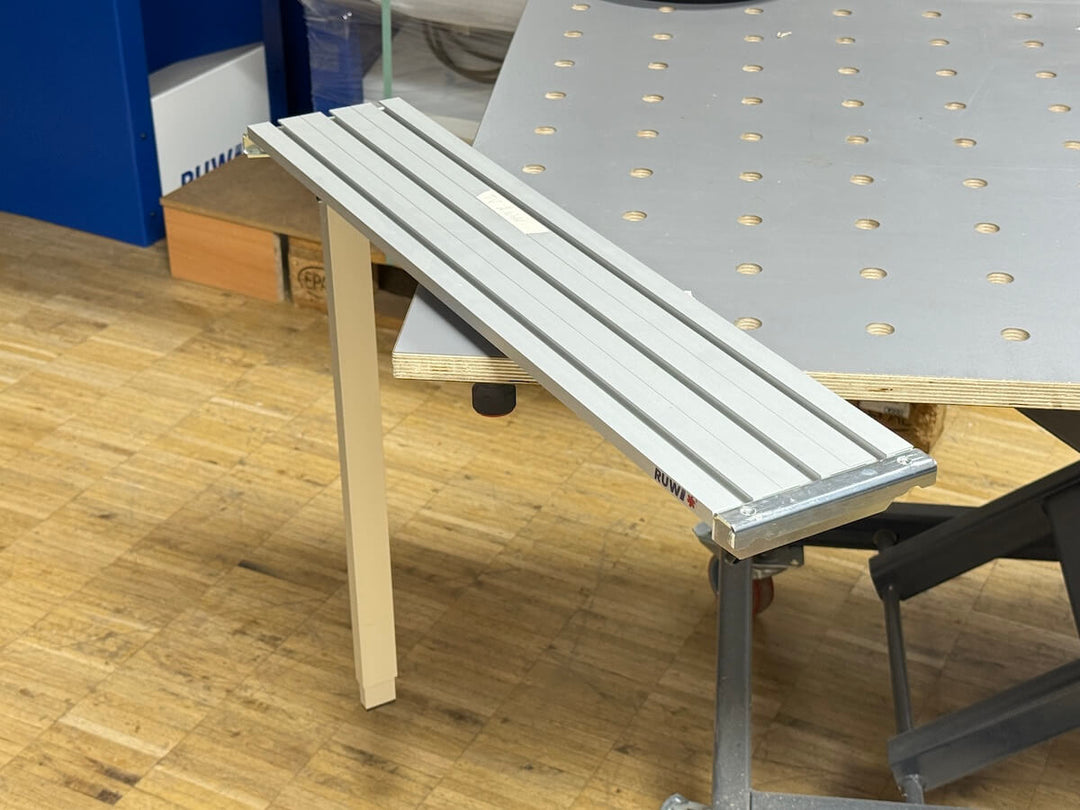 RUWI table extension for mounting rail with light scratches