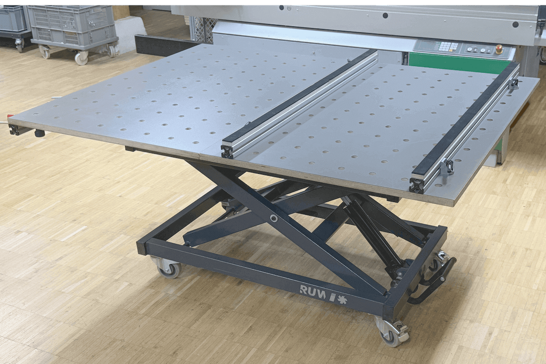 RUWI Premium lift table used with accessories