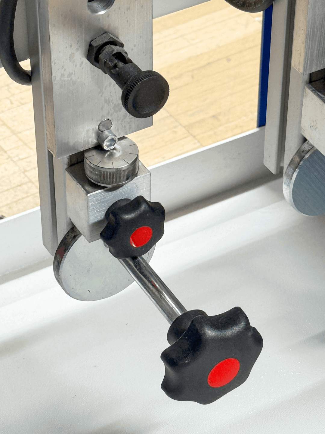 Machine d'exposition : Table de fraisage RUWI Classic, accessoires inclus