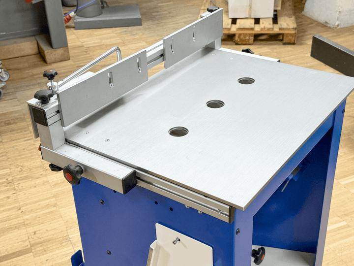 Machine d'exposition : Table de fraisage RUWI Classic, accessoires inclus