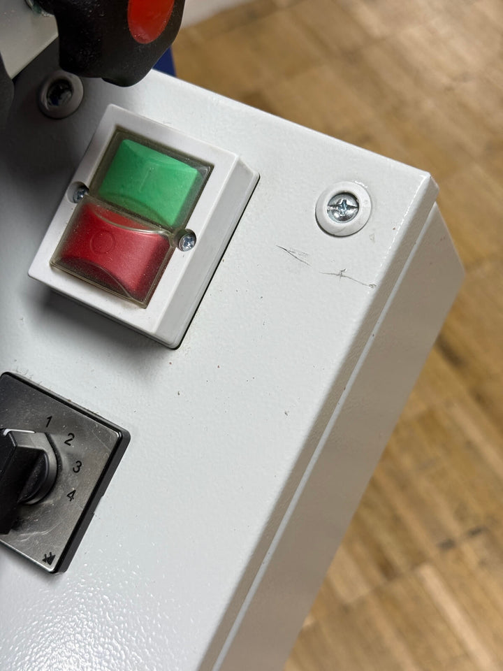 Maszyna wystawowa: stół frezarski RUWI Classic z akcesoriami