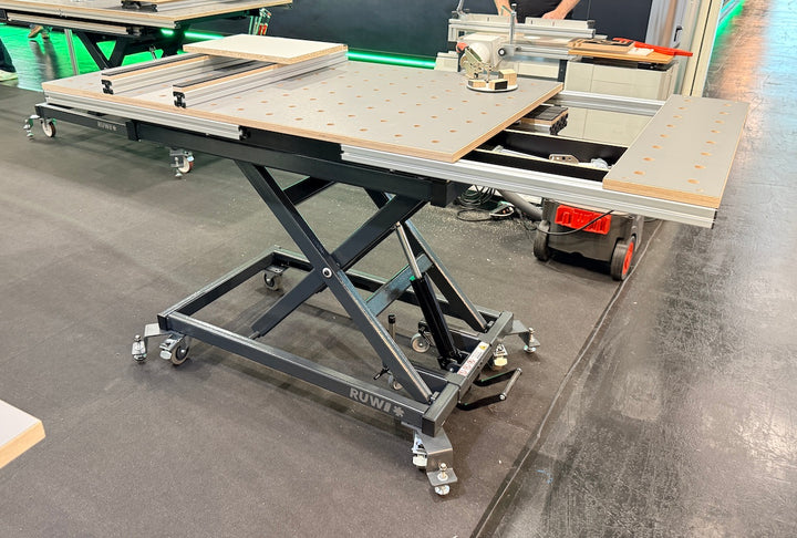 RUWI Hubtisch Classic Vorführtisch Holzhandwerk Messe