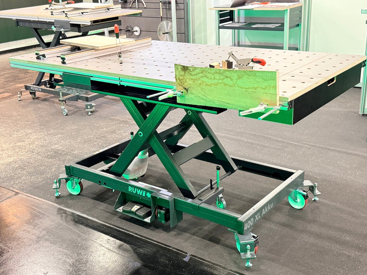 Hubtisch Classic 400 XL Vorführtisch Holzhandwerk Messe