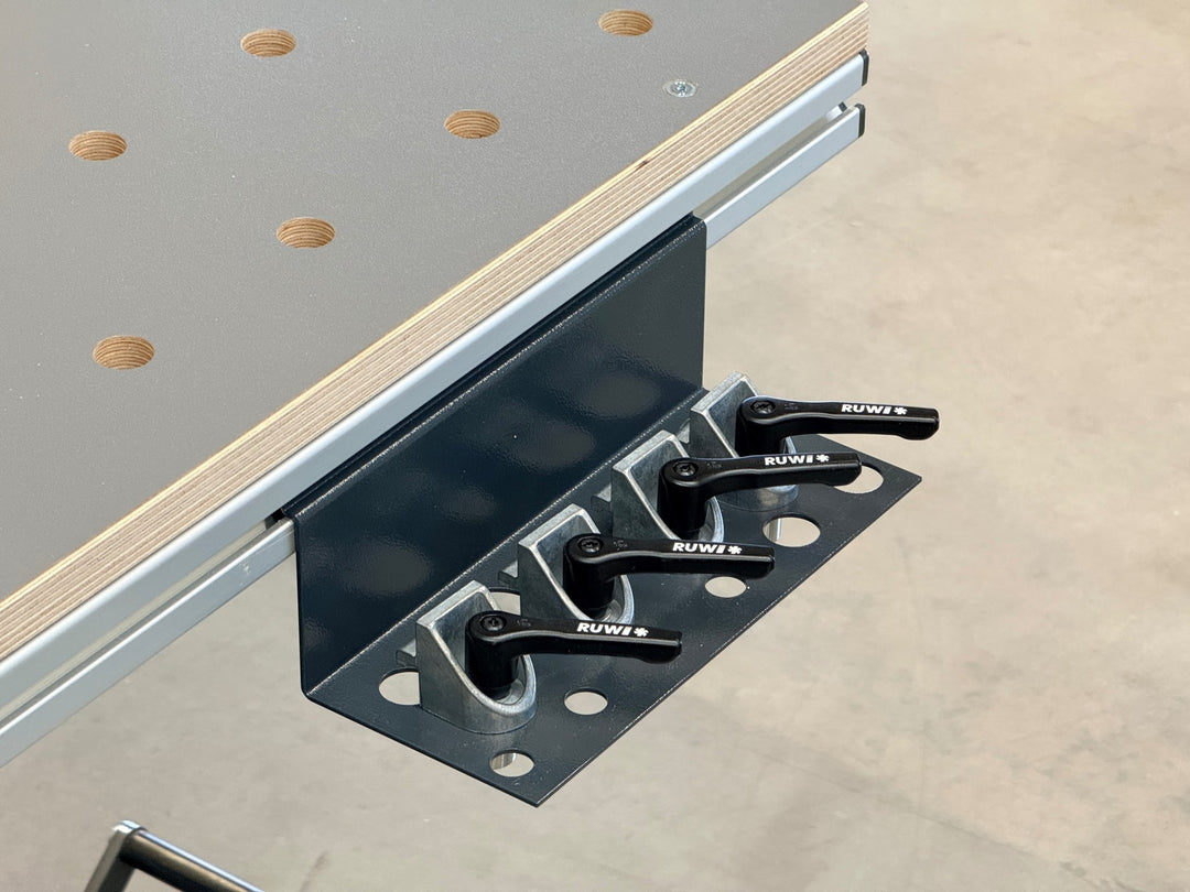 RUWI Hubtisch Basic mit 2 Seiten-Spannprofilen – Messetisch mit feinen Gebrauchsspuren