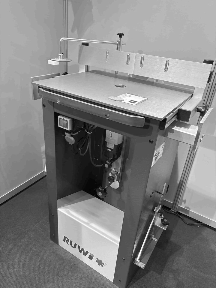 LIGNA 2025 trade fair demonstration machine: RUWI milling table Basic incl. accessories