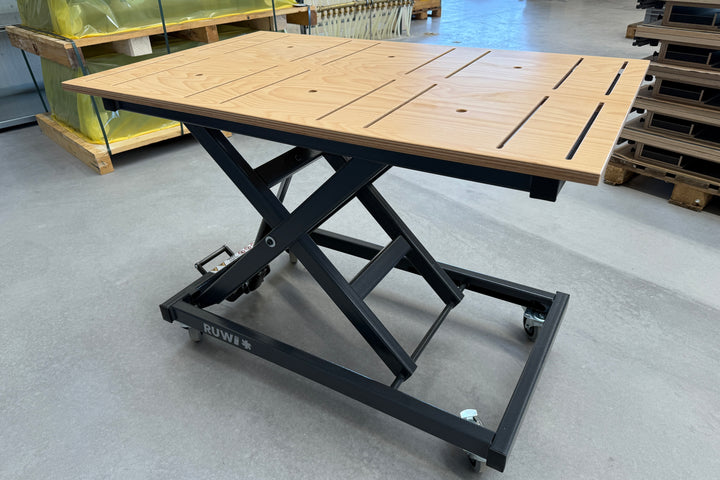 RUWI Hubtisch Multiplex Nut gebraucht (Baujahr 2022)