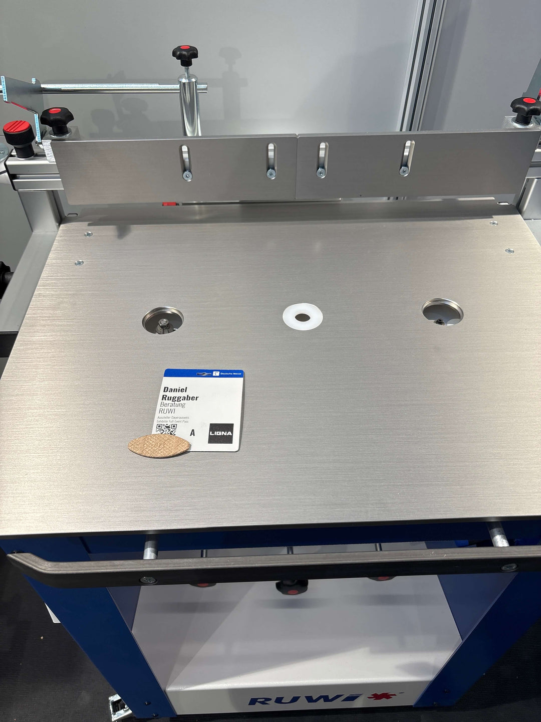 Machine de démonstration du salon LIGNA 2025 : Table de fraisage RUWI Classic