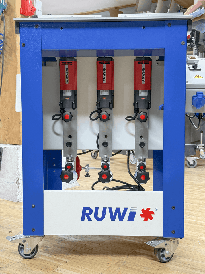 Machine d'exposition : Table de fraisage RUWI Classic, accessoires inclus