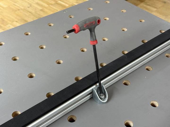 Gebruikte Basic heftafel met accessoires