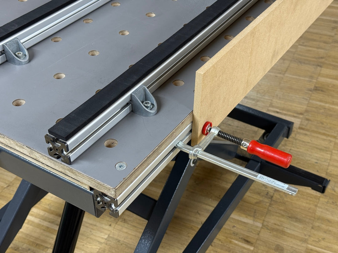 Gebruikte Basic heftafel met accessoires